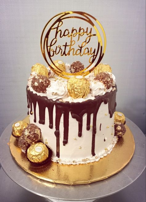 Chocolate Cake Designs, Candy Birthday Cakes, 80 Birthday Cake, Birthday Cake For Him, 18th Birthday Cake, 50th Birthday Cake, Cakes For Men, Occasion Cakes, Chocolate Cake Recipe