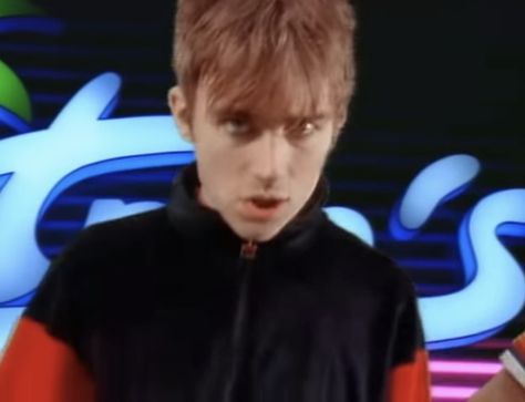 Damon Albarn / 90s / brit pop / 90s brit pop / blur / gorillaz / 90s men / 90s man / hot man / attractive / hot men / cute men / 90s aesthetic / top of the pops / parklife Damon Albarn 90s, Brit Pop, Men 90s, Top Of The Pops, 90s Men, Damon Albarn, 90s Aesthetic, Gorillaz, Pinterest Board