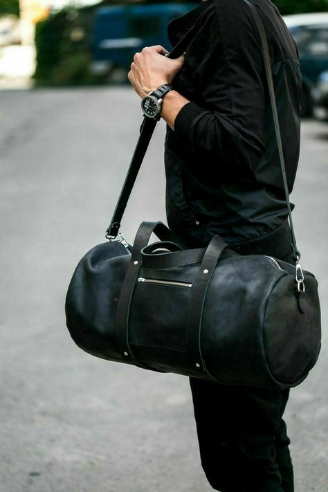 Leather Duffle Bag Men, Mochila Nike, Mens Duffle Bag, Best Suitcases, Leather Duffel Bag, Leather Duffel, Latest Bags, Leather Duffle Bag, Leather Duffle