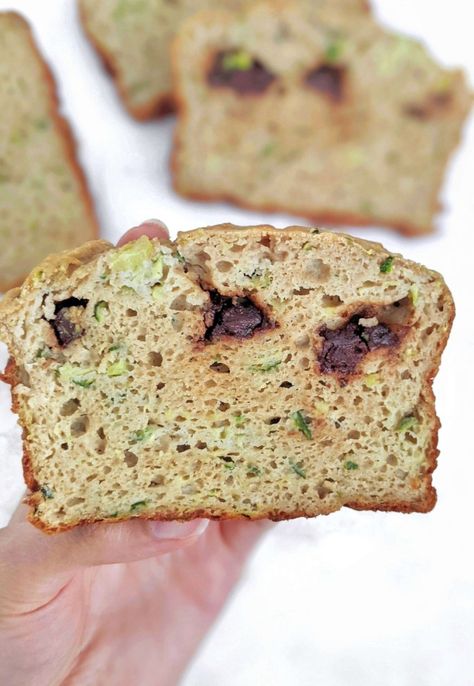 Actually the best healthy Protein Zucchini Bread with unflavored and vanilla protein powder, no sugar, only a tablespoon of oil, and still… The post The Best Healthy Protein Zucchini Bread (Actually!) appeared first on Hayl's Kitchen. Protein Zucchini Bread, Sugar Free Zucchini Bread, Baking With Protein Powder, Chocolate Calories, Zucchini Bread Healthy, Unflavored Protein Powder, Zucchini Banana Bread, Healthy Zucchini, Sugar Free Chocolate Chips