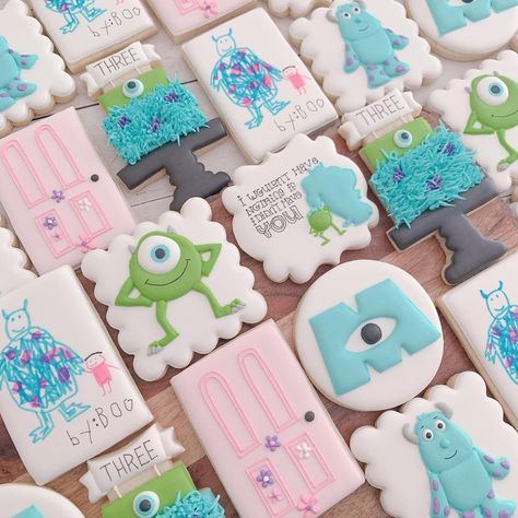 Monsters Inc Cookies, Monster Inc Birthday, Cartoon Cookie, Disney Cookies, Ideas Cumpleaños, Cookie Decorating Party, Sugar Cookie Royal Icing, Second Birthday Ideas, Monster Inc