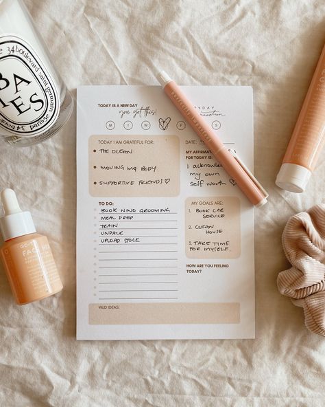 You Got This Notepad! - Peach prettyramadanplanner #productplannertemplate. Daily Planner Ideas, Daily Planner Book, Cute Daily Planner, Gratitude Daily, Daily Meal Planner, Daily Planner Printables Free, Everything I Wanted, Planner Apps, Today Is A New Day