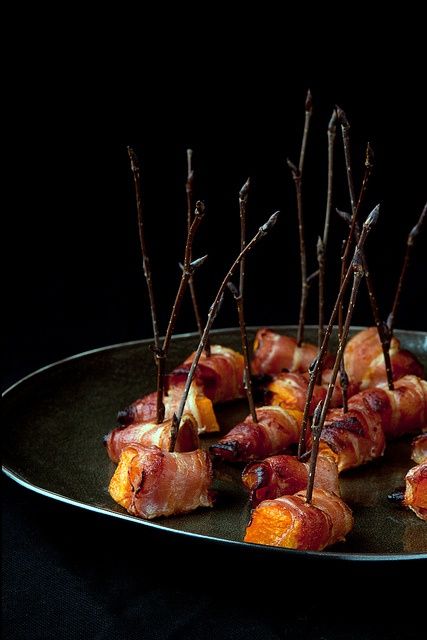 Beautiful presentation of Roasted Pumpkin Bites with Bacon Pumpkin Bites, Roasted Pumpkin, Roast Pumpkin, Think Food, Bacon Recipes, Deviled Eggs, Food Presentation, Pumpkin Recipes, Finger Food