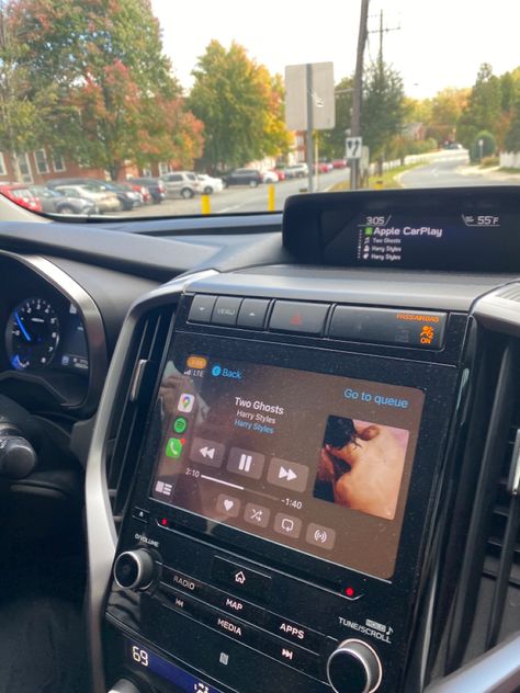 Apple Carplay Aesthetic, Two Ghosts Harry Styles, Two Ghosts, Harry Styles Songs, Random Aesthetic, Apple Carplay, Apple Car Play, Dream Car, Car Radio