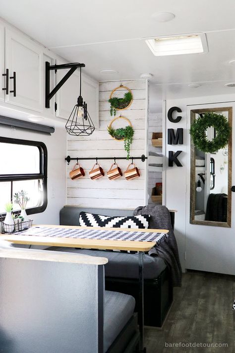 Renovated Camper, Motorhome Remodel, Glamper Camper, Rv Interior Remodel, Camper Trailer Remodel, Vintage Camper Remodel, Trailer Decor, Kombi Home, Diy Camper Remodel