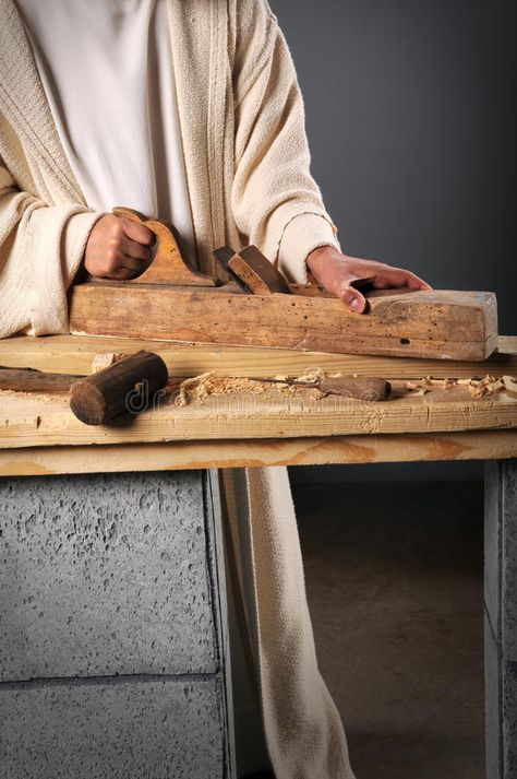 Jesus Hands, Wood Crafts That Sell, Crib Woodworking Plans, Working Men, Bible Quiz, Wood Plane, Carpenter Work, Wood Craft Projects, Bible Images