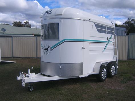 Horse Float, Horse Trailer Living Quarters, Trailer Living, Two Horses, Horse Trailers, Horse Trailer, Horse Stuff, Farm Equipment, Red Truck