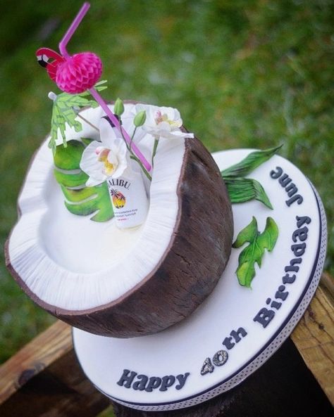 Malibu Birthday Cake, Malibu Cake, Hawaii Cake, Malibu Drinks, Malibu Coconut, 18th Birthday Cake, Tropical Hawaii, May Birthday, Cake Board