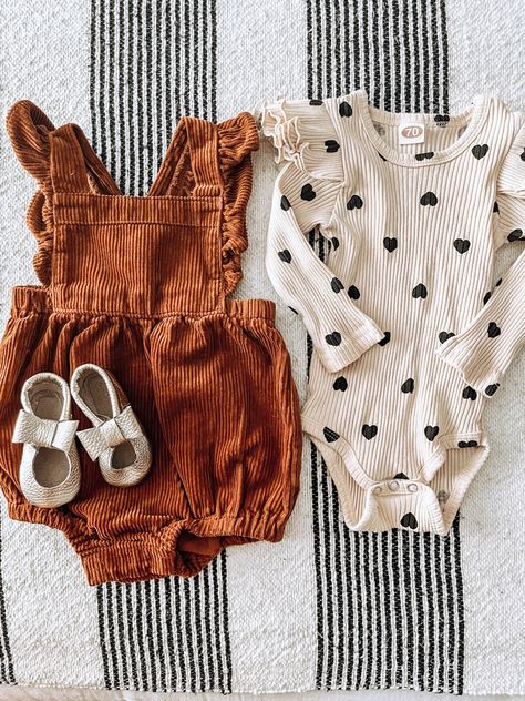 Corduroy Romper Outfit, Baby Autumn Outfits, Newborn Fall Outfits, 0 3 Months Baby Clothes Girl, Fall Newborn Outfits, Fall Baby Outfits, Baby Girl Winter Outfits, Baby Fall Outfits, Baby Romper With Tights