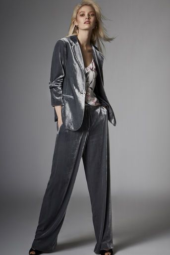 Karen Millen, VELVET PYJAMA SUIT TROUSERS Grey Velvet Trousers Outfit, Pyjama Suit, Office Wear For Women, Velvet Suit Jacket, Pyjama Trend, Trouser Outfit, Office Wear Women, Pajama Suit, Velvet Suit