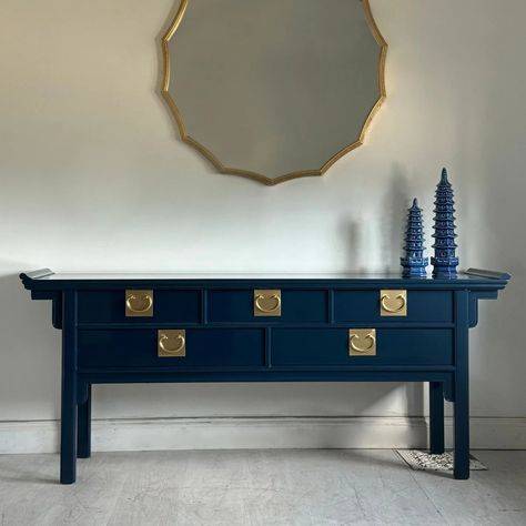 Pagoda Sideboard in Naval. Beautiful, distinct brass hardware! Tap the image to learn more. #Pagoda #Sideboard #theresplendentcrow #homedecorlovers #mycreativeinterior #maximalist #maximalistdecor #maximalism #interioreccentric #interiordesign #stopandstaredecor Refinished Vintage Furniture, Side Table Accessories, Lacquer Furniture, Dining Room Buffet, Maximalist Decor, Vintage Bedroom, Sideboard Console, Sideboard Buffet, Flipping Furniture