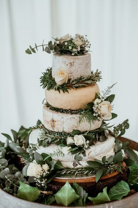 Brownie Wedding Cakes, Cheese Wheel Cake, Cheese Wedding Cakes, Cheesecake Wedding, Donut Wedding Cake, Budget Wedding Cake, Cheese Tower, Wedding Cheese, Pizza Wedding