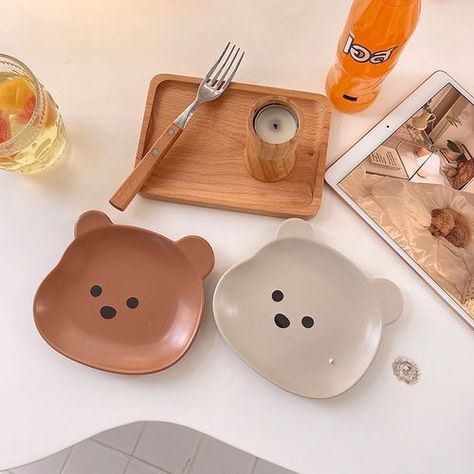 Yuja Girl - Bear Ceramic Bowl / Plate / Set | YesStyle Ceramic Bear, Bear Ceramic, Clay Plates, Plate Ceramic, Bowl Plate, Cute Clay, Beauty Packaging, Cute Room Decor, Ceramic Bowl