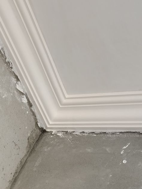 Pop Cornish Design, Cornish Ceiling Design, Gypsum Cornice Design, Pop Cornice Designs, Pop Border Design Ceiling, Pop Corner Design, Room Pop Design Ceiling, Pop Roof Ceiling Design, Cement Ceiling Design