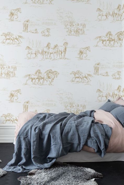 Classic Wallpaper Pattern, Horse Girls Bedroom, Unusual Wallpaper, Horse Herd, Horse Room, Small Toilet Room, Classic Wallpaper, Horse Wallpaper, Nursery Room Inspiration