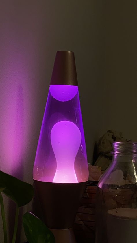 Light Purple Objects, Purple Lava Lamp Aesthetic, Purple Lamps, Lava Lamp Aesthetic, Goth Lamp, Purple Lava Lamp, Uni Bedroom, Purple Lamp, Apartment Accessories