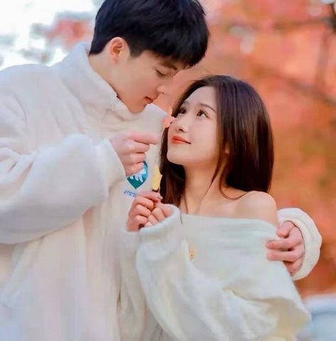 Dramas Wallpaper, Best Love Photos, Book Cover Art Design, Korean Couple Photoshoot, Love Couple Images, Cute Couple Dp, Couple Poses Reference, Dulhan Mehndi, Drama Songs