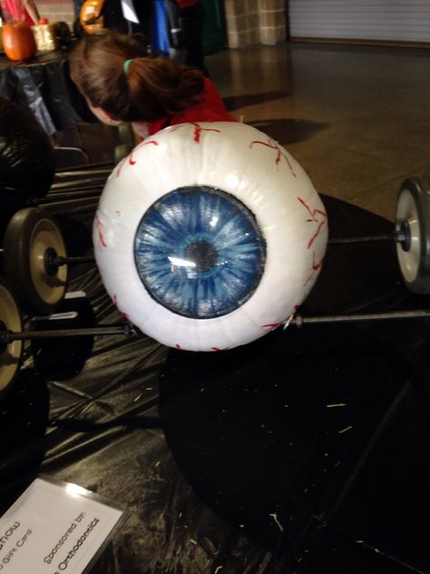 The amazing eyeball racer. Pumpkin Race Ideas, Pumpkin Derby Ideas, Eyeball Spoon Race, Eyeball Relay Race, Roller Derby Wheel Set Up, Derby Ideas, Mary Engelbreit, Holiday Decorating, Girl Scouts