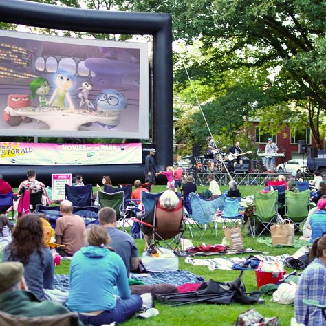 If you're one of four people who still hasn't seen "Star Wars," now's your chance. Event Poster Inspiration, Outdoor Movies, Movie In The Park, Fall Carnival, Summer Calendar, Visit Oregon, Park Ideas, Playground Games, Portland Travel