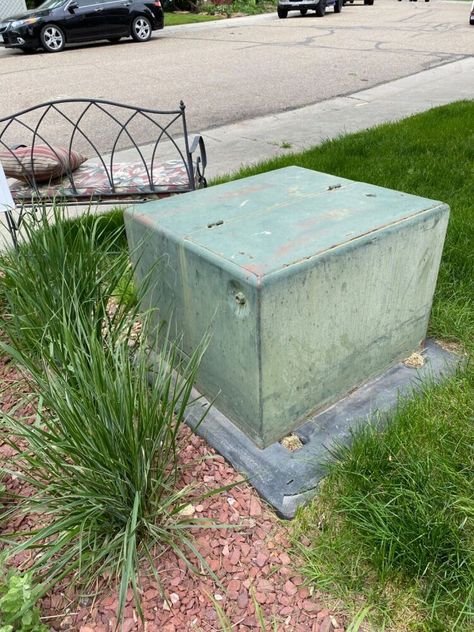 Outdoor Electrical Box Cover, Candle Makeover, Old Fence Boards, Headboard Art, Basket Makeover, Russian Sage, Electrical Box Cover, Electric Box, Back Yards