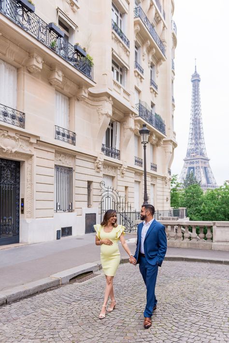 Paris Baby Announcement, Pregnant In Paris, Paris Pregnancy Announcement, Paris Maternity Photoshoot, Paris In November, Travelling While Pregnant, Traveling Pregnant, Baby Bump Photoshoot, Paris Couple