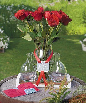 Rose Ceremony at Wedding Boom, this is it: family members put in roses, then Dan and I pour in the water. what a great idea! Unity Candle Alternatives, Rose Ceremony, Wedding Ceremony Unity, Wedding Ceremony Ideas, Red Rose Wedding, Unity Ceremony, Wedding Unity, Sand Ceremony, Unity Candle