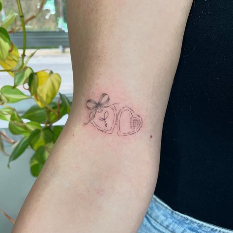 . ݁₊ ⊹ . ݁ tiny tat dump ݁ . ⊹ ₊ ݁. mostly itty bitty flash with a few customs °❀⋆.ೃ࿔ thank u 444ever, i always have so much fun tattooing u <3 *none of the healed work is mine except for the swan* . you can check out my “availability” and “how to book” highlights for all relevant info regarding making appointments! i have veryyyyy limited space for the rest of september and a few slots available in october <3 . #tattoo #tattooshop #tattooartist #tattooart #tattooideas #tattooinspiration #bl... 3 Tattoo, How To Book, Tattoo Inspo, Itty Bitty, Thank U, Tattoo Shop, Cool Tattoos, Tattoo Artists, Tatting