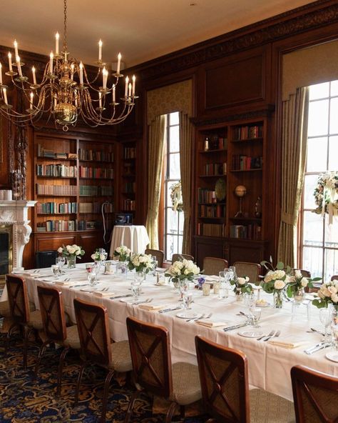 Elegant and intimate, with your closest friends and family by your side 💍🍾 That's that micro weddings @hampshirehouse are all about 💐 Rent this space for your dream wedding today on RestauRent 🎉🌟 Photos by @studiobphotographers . . . #microweddings #weddingvenue #weddingvenueideas #weddingideas #weddingplanning #eventplanning #rehearsaldinner #weddingreception #eventplanner #bostonevents #bostonwedding #bostonlife Wedding Restaurant, Micro Weddings, Restaurant Wedding, Wedding Boston, Close Friends, By Your Side, Rehearsal Dinners, Event Planner, Elegant Wedding