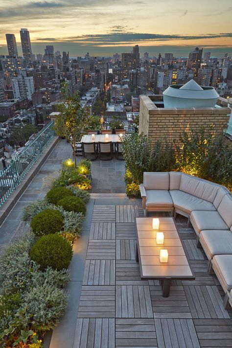 Roof Terrace Design, Rooftop Patio Design, Roof Garden Design, Nyc Rooftop, Terrace Garden Design, Restaurant Patio, Rooftop Terrace Design, Rooftop Design, Outdoor Patio Designs