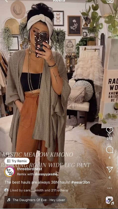 Tan Dress Fall Outfit, Boho Style Outfits Over 30, Minimalistic Boho Outfit, Cute Boho Winter Outfits, Lounge Beach Outfit, Folk Style Outfits, Natural Feminine Aesthetic, Hippy Chic Outfits, Casual Hippy Outfits