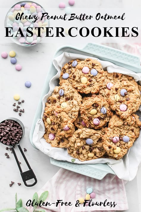 Mini Egg Recipes, Kitchen Sink Cookies Recipe, Eggs Bake, Simple Oatmeal, Dessert Easter, Cadbury Mini Eggs, Mini Eggs Cookies, Brunch Easter, Gluten Free Easter