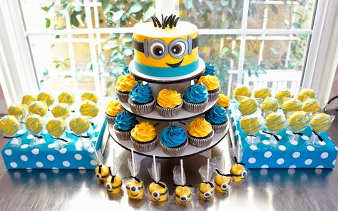 Minions Desserts, Minions Birthday Party Decorations, Minion Party Theme, Minion Baby Shower, Minions Birthday Theme, Minion Baby, Golden Birthday Parties, Minion Birthday Cake, Happy Birthday Minions