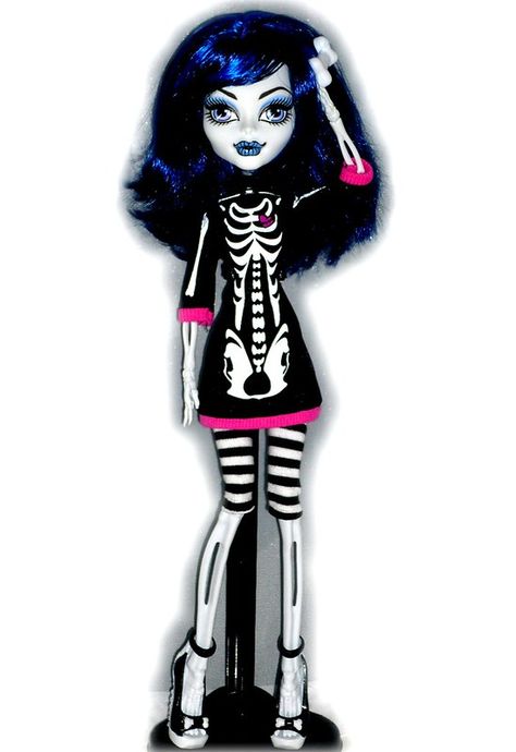 Monster Skeleton, Create A Monster, Skeleton Girl, Dress And Shoes, Monster Dolls, Monster High Doll, Monster High Dolls, I Love Her, The Doll