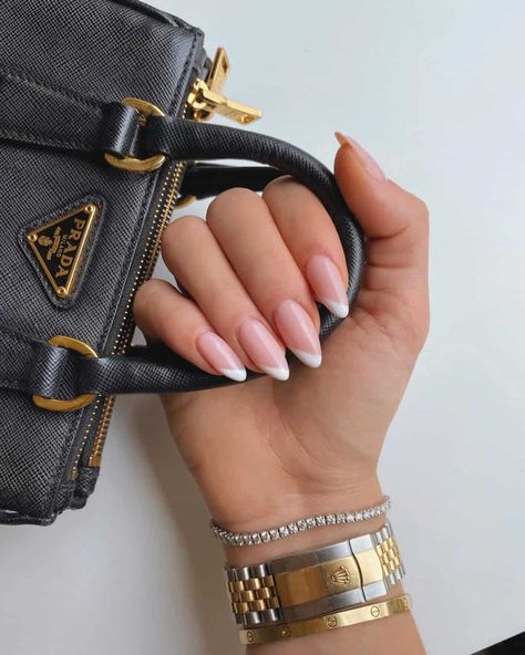 Natural Nail Designs, Nagellack Trends, Dip Nails, Minimal Nails, Nails Colors, Almond Nails Designs, Almond Acrylic Nails, Nagel Inspo, Neutral Nails