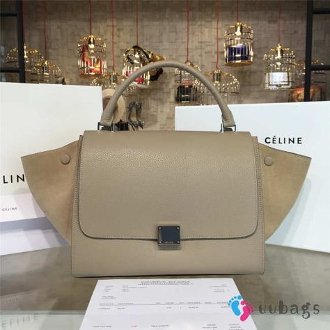 Celine Trapeze 941 - uubags.org Celine Micro Luggage, Celine Micro, Celine Trapeze, Loewe Puzzle, Bvlgari Serpenti, Shot Photo, Burberry Wallet, Valentino Rockstud, Chloe Faye