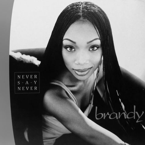 Now that im started to look more closely.....i think these were Interlock/crochet braids. Brandy Singer 90s, Brandy Icons 90s, Brandy Norwood 90s, Brandy Singer, Brandy 90s, Brandy Aesthetic, Brandy Norwood, Poster Flat, Hair Magazine