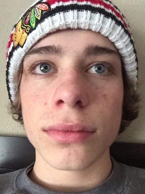 Men With Doe Eyes, Freckles Guy, Guys With Freckles, Freckles Boy, Jack Dail, Wavy Hair Men, Doe Eyes, Aesthetic Things, Green Eyes