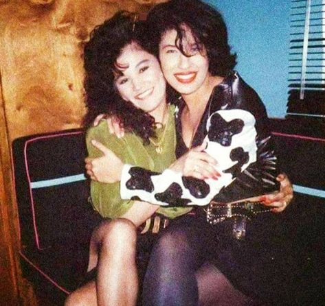 Cow Print Outfit, Stevie Nicks Young, Selena Quintanilla Fashion, Selena Pictures, Selena Q, Tejano Music, Selena Quintanilla Perez, Queen Pictures, Selena Quintanilla