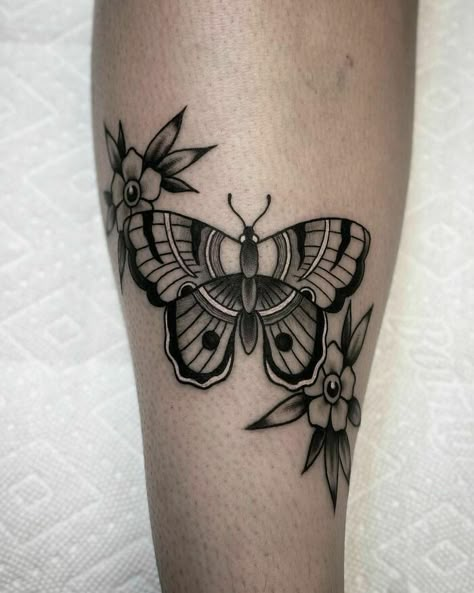 Traditional Tattoo Outline, Traditional Butterfly Tattoo, Traditional Eagle Tattoo, Liberty Tattoo, Butterfly With Flowers Tattoo, Traditional Butterfly, Real Tattoos, Traditional Tattoo Inspiration, American Traditional Tattoo Ideas