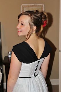 How To Add Sleeves To A Strapless Dress, Diy Sleeves, Creative Stitches, Dress Makeover, Strapless Prom Dress, Add Sleeves, Modest Prom, Clothing Diy, Dress Alterations