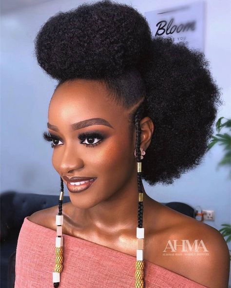 Hairstyles For Black Ladies, Natural Hair Wedding, Makeup Tip, African Hair Braiding Styles, Afro Style, Natural Afro Hairstyles, Natural Hair Twists, Pelo Afro, Natural Hair Styles Easy