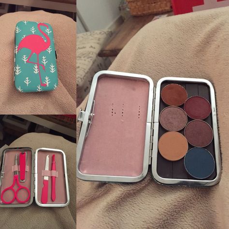 DIY makeup palette. Manicure set. Magnet tape. Eyeshadow. Diy Makeup Palette, Diy Makeup Organizer, Makeup Palette Organization, Magnetic Makeup Palette, Palette Organizer, Makeup Recipes, Diy Makeup Storage, Trendy Eyeshadow, Magnetic Palette