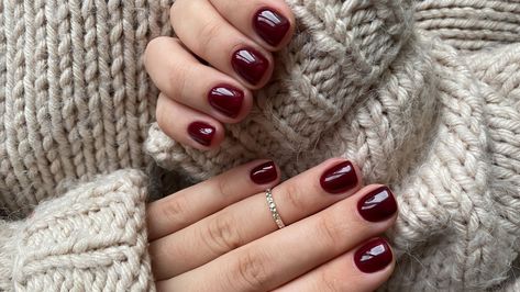 It’s Official, Cherry Mocha Is My New Favorite Nail Color For Fall Cherry Mocha Nails, Nails Dnd, Mocha Nails, Nails Cherry, Cherry Mocha, Nails Essie, Toenail Art, Essie Colors, Essie Nail Colors