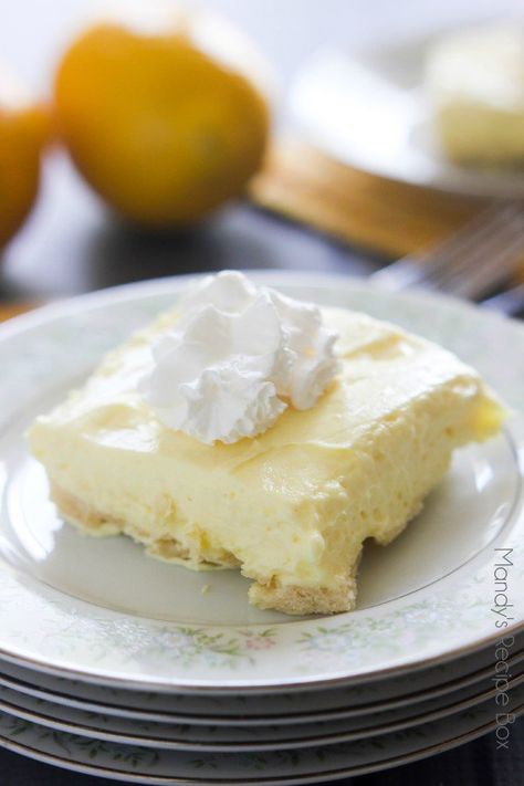 25 Sweet Lemon Treats to Bring a Little Sunshine to Your Day! – Parade Lemon Fluff, Lemon Treats, Fluff Desserts, Lucky Leaf, Simple Dessert, Dessert Simple, Lemon Dessert Recipes, Dessert Dips, Christmas Food Desserts