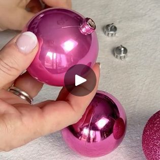 Christmas Tree Made From Ornaments, What To Do With Extra Ornaments, Decorating Christmas Balls, Dallor Tree Diy Craft Ideas Christmas, Kids Diy Christmas Decorations, Hand Made Christmas Ornaments, Christmas Dye Ideas, Christmas Bulbs Decorations Ideas, Christmas Balls Ideas