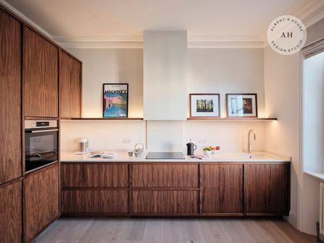 Modern Walnut Kitchen, Walnut Kitchen Cabinets, Kitchen Design Gallery, Walnut Kitchen, Kitchen Wardrobe, Kitchen Room Design, Kitchen Inspiration Design, Apartment Kitchen, West London