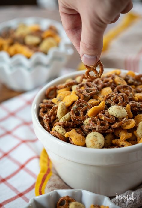 pretzels, goldfish cracker, and oyster cracker snack mix in a bowl. Ranch Pretzels, Pretzel Mix, Farmhouse Recipes, Snack Mix Recipe, Fall Appetizer, Zesty Ranch, Game Day Recipes, Pretzel Snacks, Snack Mixes