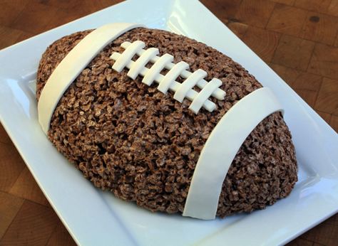 Post image for Football Cocoa Crispy Rice Treat Cocoa Krispie Treats, Cocoa Krispies, Football Party Foods, Bowl Party Food, Dinner Show, Football Snacks, Cereal Treats, Football Party Food, Football Cake