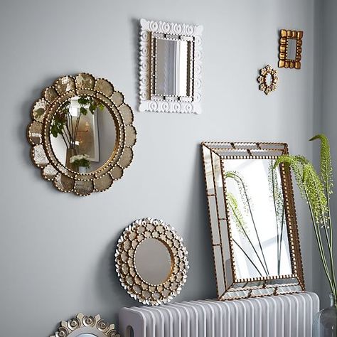 Gold Interior Decor, Peruvian Mirror, Entrance Mirror, Interior Design Tools, Modern Mirrors, Mirror Inspiration, 1930s House, Warm Home Decor, Colonial Style Homes