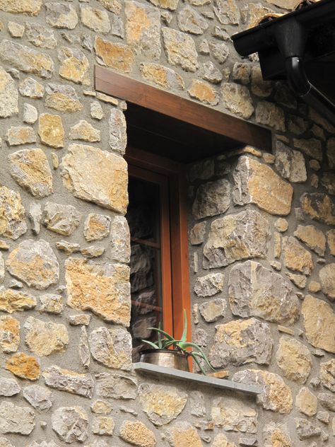 window Ara Post, Bath Window, Texture Stone, Tan Stone, Old Stone Houses, Castle Tower, Dry Stone Wall, Stone Masonry, House Window